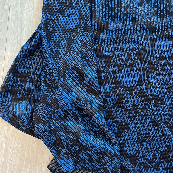 Alice + Olivia Christina Hi Lo Dress - Picture 5 of 9